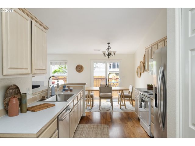 17001 Se 6TH St, Vancouver, WA 98684