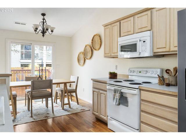 17001 Se 6TH St, Vancouver, WA 98684