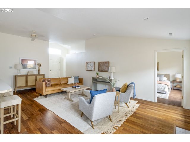 17001 Se 6TH St, Vancouver, WA 98684