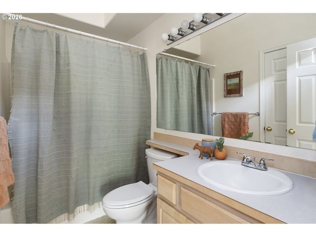 17001 Se 6TH St, Vancouver, WA 98684