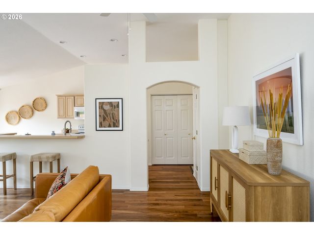 17001 Se 6TH St, Vancouver, WA 98684