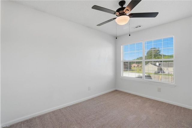 2077 Maple Leaf CRES, Suffolk, VA 23434
