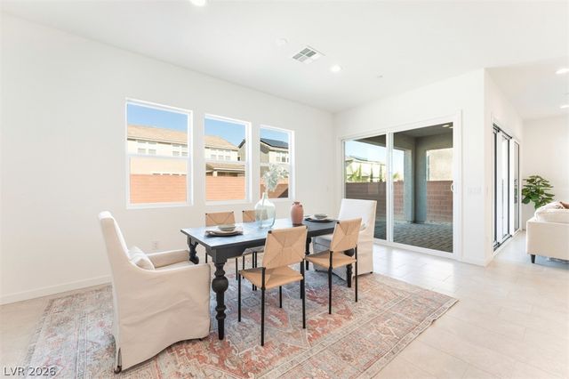 5912 Topaz Ledge Court, Las Vegas, NV 89131