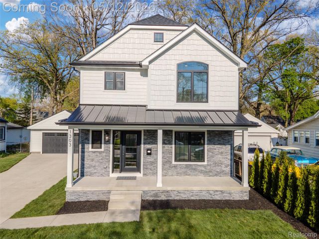 1303 Mohawk Avenue, Royal Oak, MI 48067