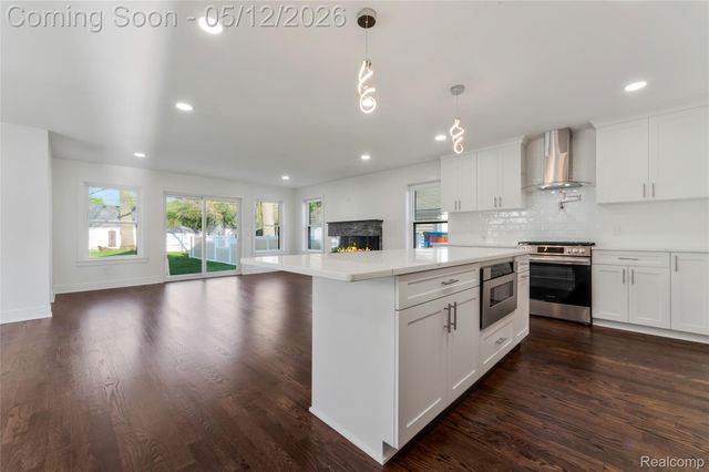 1303 Mohawk Avenue, Royal Oak, MI 48067
