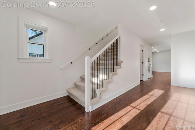1303 Mohawk Avenue, Royal Oak, MI 48067