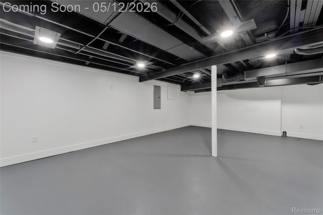 1303 Mohawk Avenue, Royal Oak, MI 48067