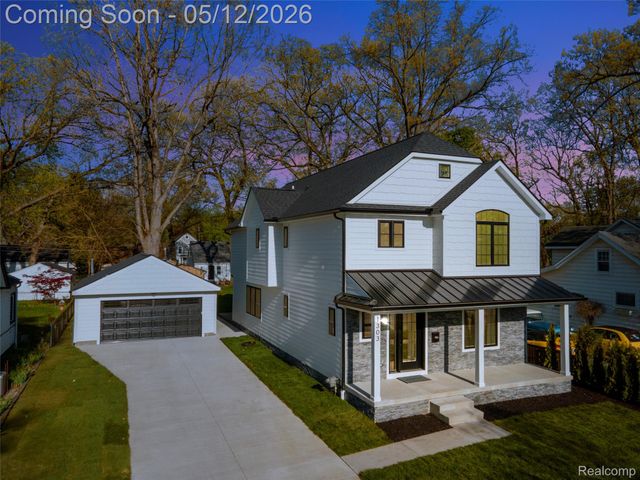 1303 Mohawk Avenue, Royal Oak, MI 48067