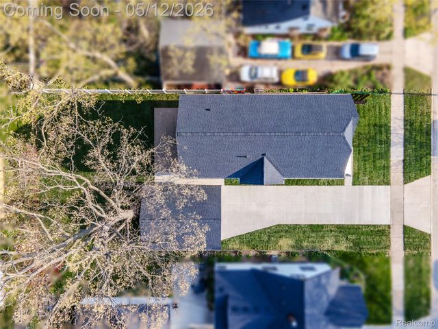 1303 Mohawk Avenue, Royal Oak, MI 48067