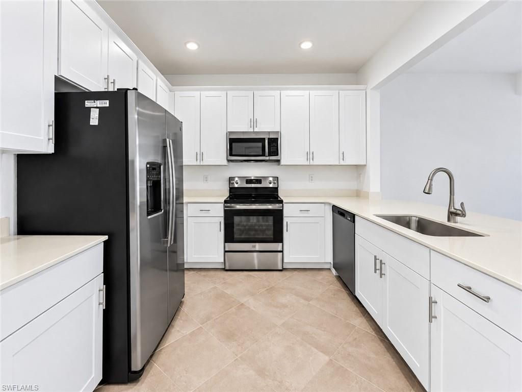 2893 Citrus ST, NAPLES, FL 34120 — photo 4