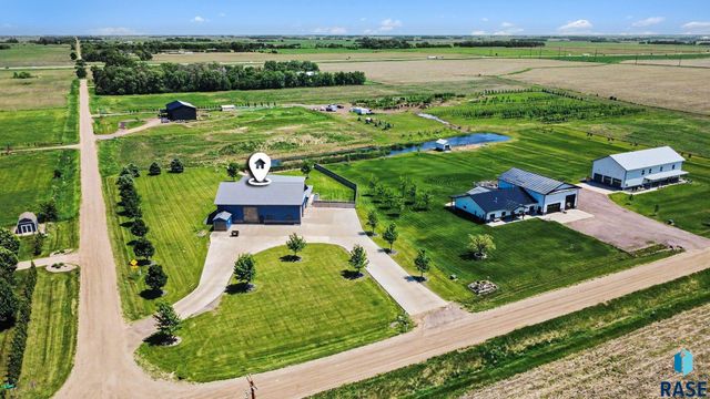 27404 470th Ave Avenue, Lennox, SD 57039