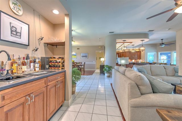 5103 BROKEN SOUND LANE, Valrico, FL 33596