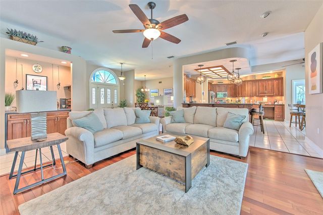 5103 BROKEN SOUND LANE, Valrico, FL 33596