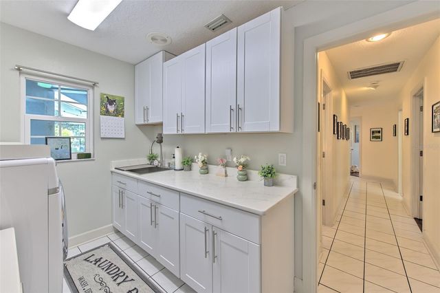 5103 BROKEN SOUND LANE, Valrico, FL 33596