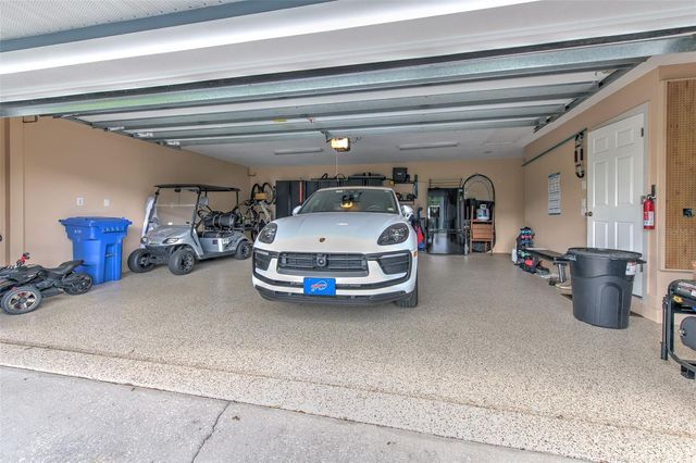 5103 BROKEN SOUND LANE, Valrico, FL 33596
