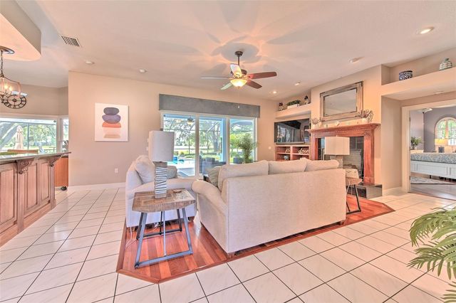 5103 BROKEN SOUND LANE, Valrico, FL 33596