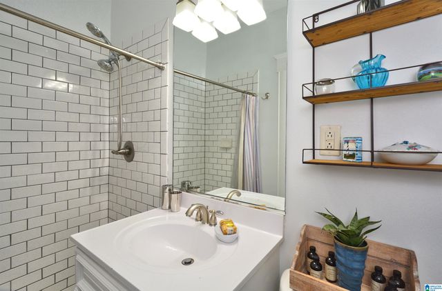 2146 S 15TH AVENUE, Birmingham, AL 35205