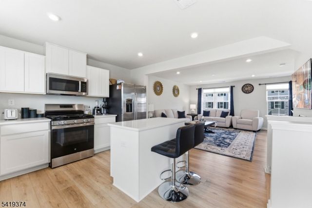 6 Limestone Blvd 6, Washington Twp., NJ 07882