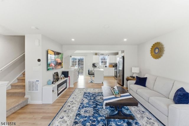 6 Limestone Blvd 6, Washington Twp., NJ 07882