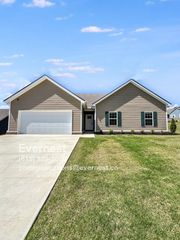 1037 Echo Ridge Rd, Columbia, TN 38401