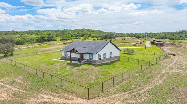 930 County Road 161 Road, Stephenville, TX 76401