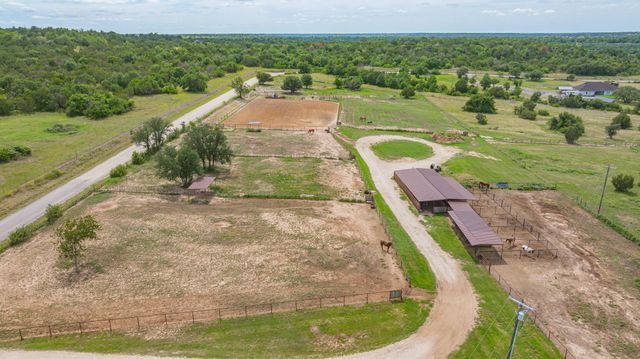 930 County Road 161 Road, Stephenville, TX 76401