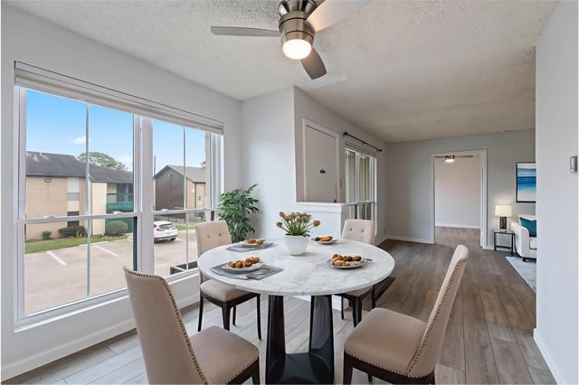 1500 Bay Area Boulevard 287, Houston, TX 77058