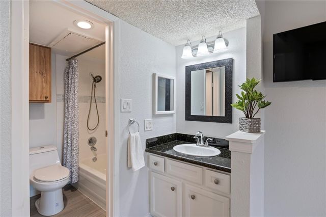 1500 Bay Area Boulevard 287, Houston, TX 77058