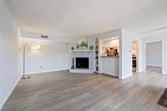 1500 Bay Area Boulevard 287, Houston, TX 77058