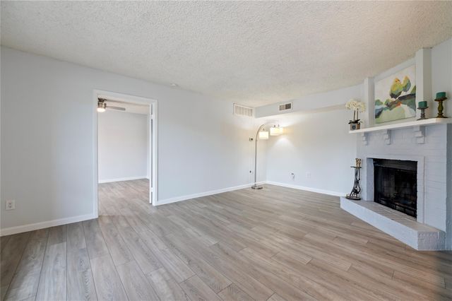 1500 Bay Area Boulevard 287, Houston, TX 77058