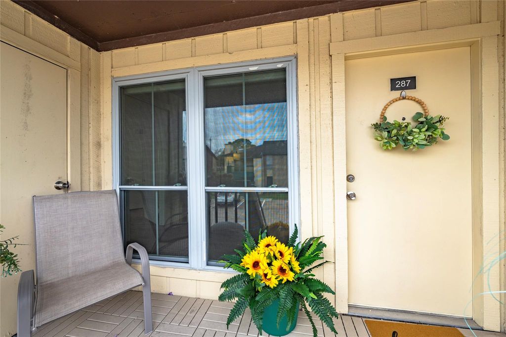 1500 Bay Area Boulevard 287, Houston, TX 77058