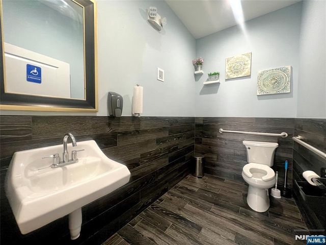 236-238 Main Street, Ridgefield Park, NJ 07660