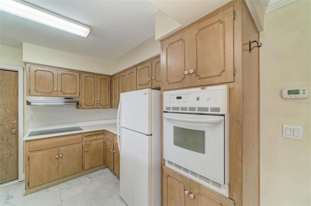 2615 SHERIDAN DRIVE, Sarasota, FL 34239