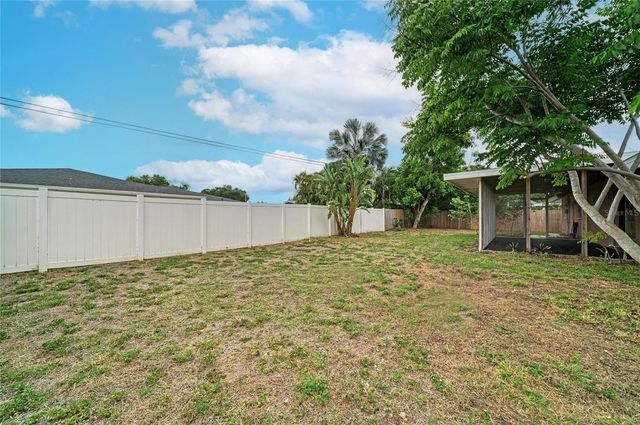 2615 SHERIDAN DRIVE, Sarasota, FL 34239