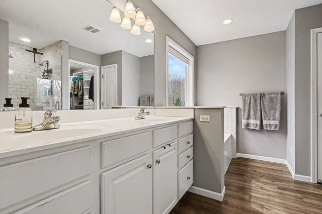 5477 Fairview Street, Stevensville Vllg, MI 49127
