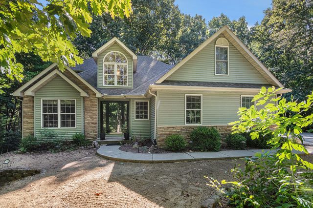 5477 Fairview Street, Stevensville Vllg, MI 49127