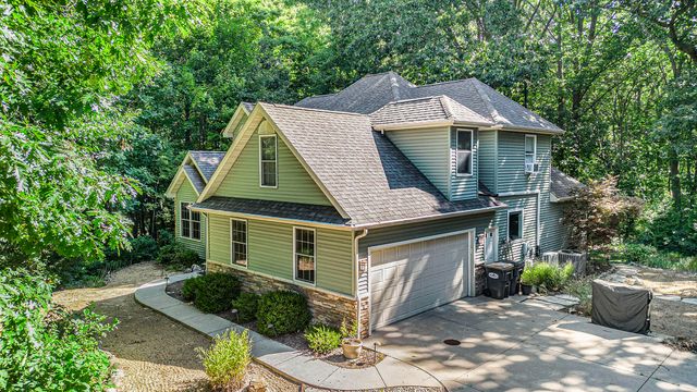 5477 Fairview Street, Stevensville Vllg, MI 49127