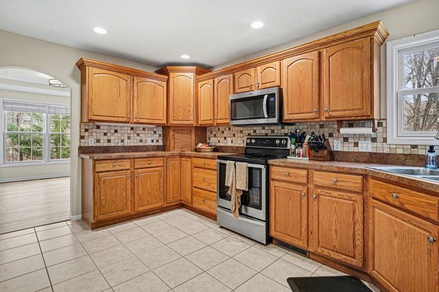5477 Fairview Street, Stevensville Vllg, MI 49127
