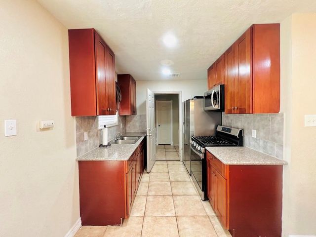 6314 Hanley Lane, Houston, TX 77016