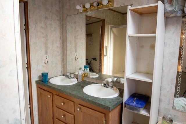 2666 Wine Dot Road, Malvern, AR 72104