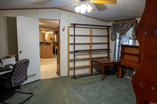 2666 Wine Dot Road, Malvern, AR 72104