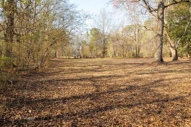 2666 Wine Dot Road, Malvern, AR 72104