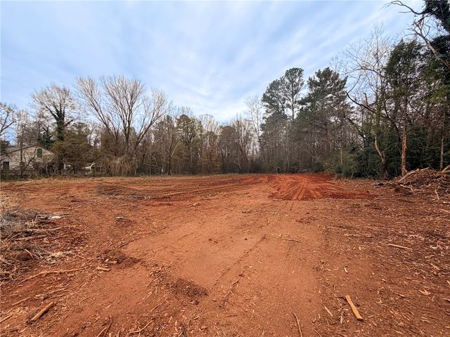2723B Poinsett Highway, Greenville, SC 29617