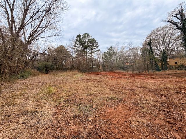 2723B Poinsett Highway, Greenville, SC 29617