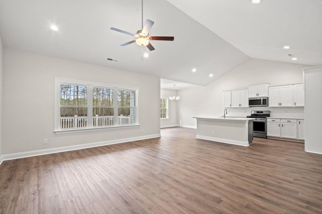1425 Loop Circle, Longs, SC 29568