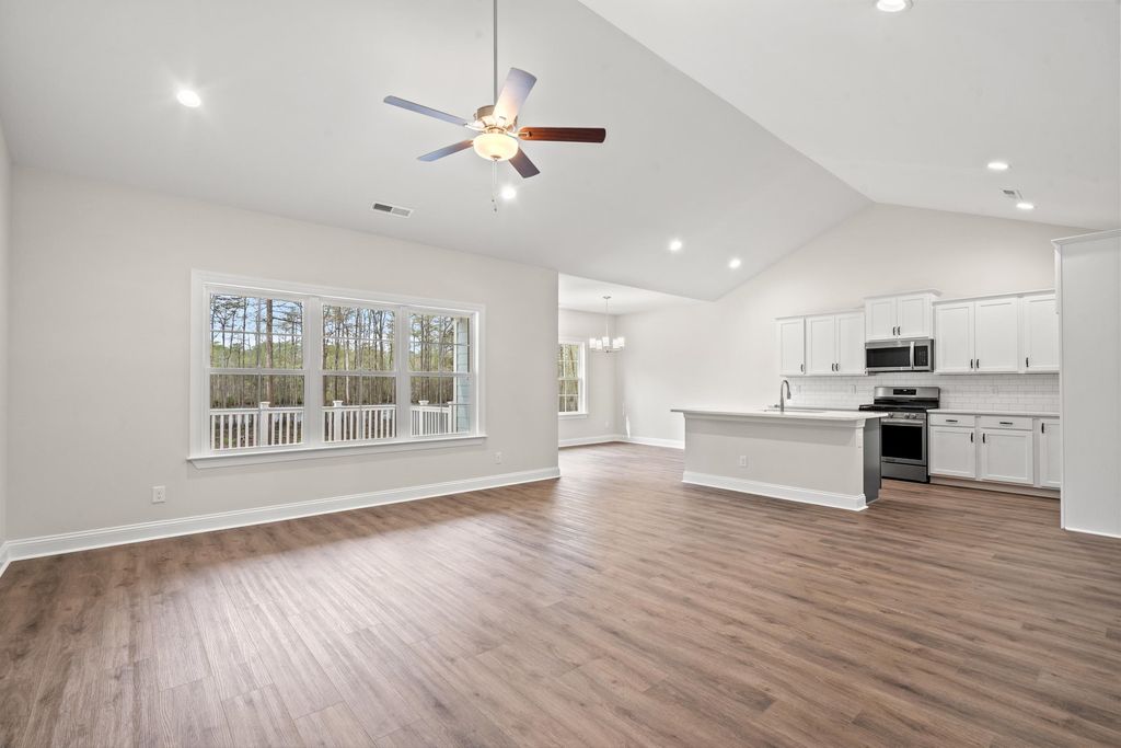 1425 Loop Circle, Longs, SC 29568 — photo 2