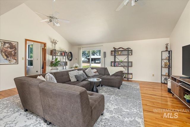 18507 Goodson Road, Caldwell, ID 83607