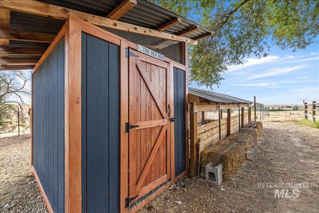 18507 Goodson Road, Caldwell, ID 83607