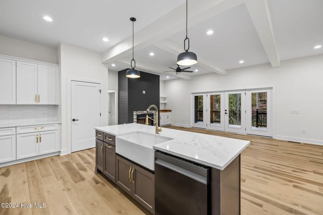 173 Grace Court, West End, NC 27376