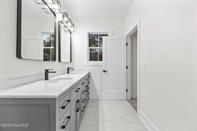 173 Grace Court, West End, NC 27376